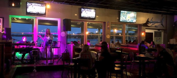 Dick Morris Chevrolet (Walled Lake Chrysler Plymouth) - Web Listing (newer photo)